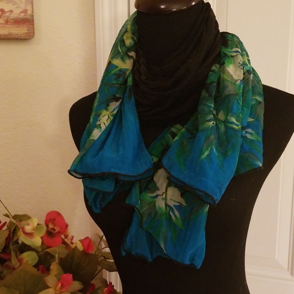 Like new condition scarf, shawl, wrap teal and bla